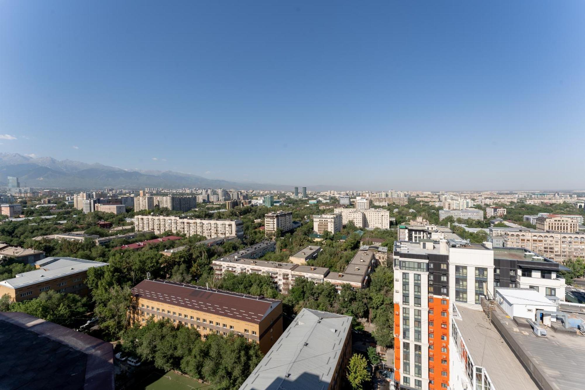 Reikartz Sky Almaty Hotel Exterior photo