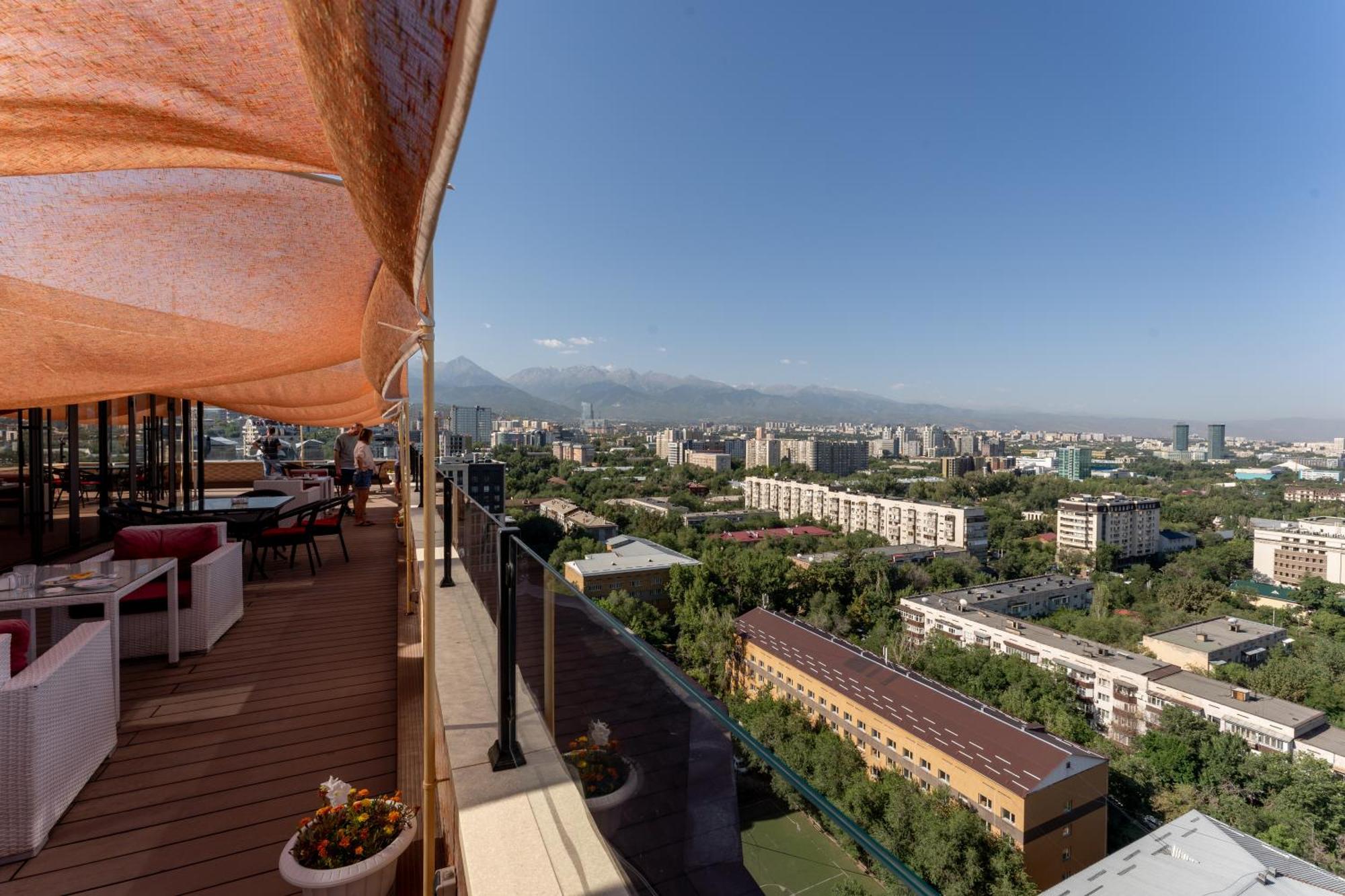 Reikartz Sky Almaty Hotel Exterior photo