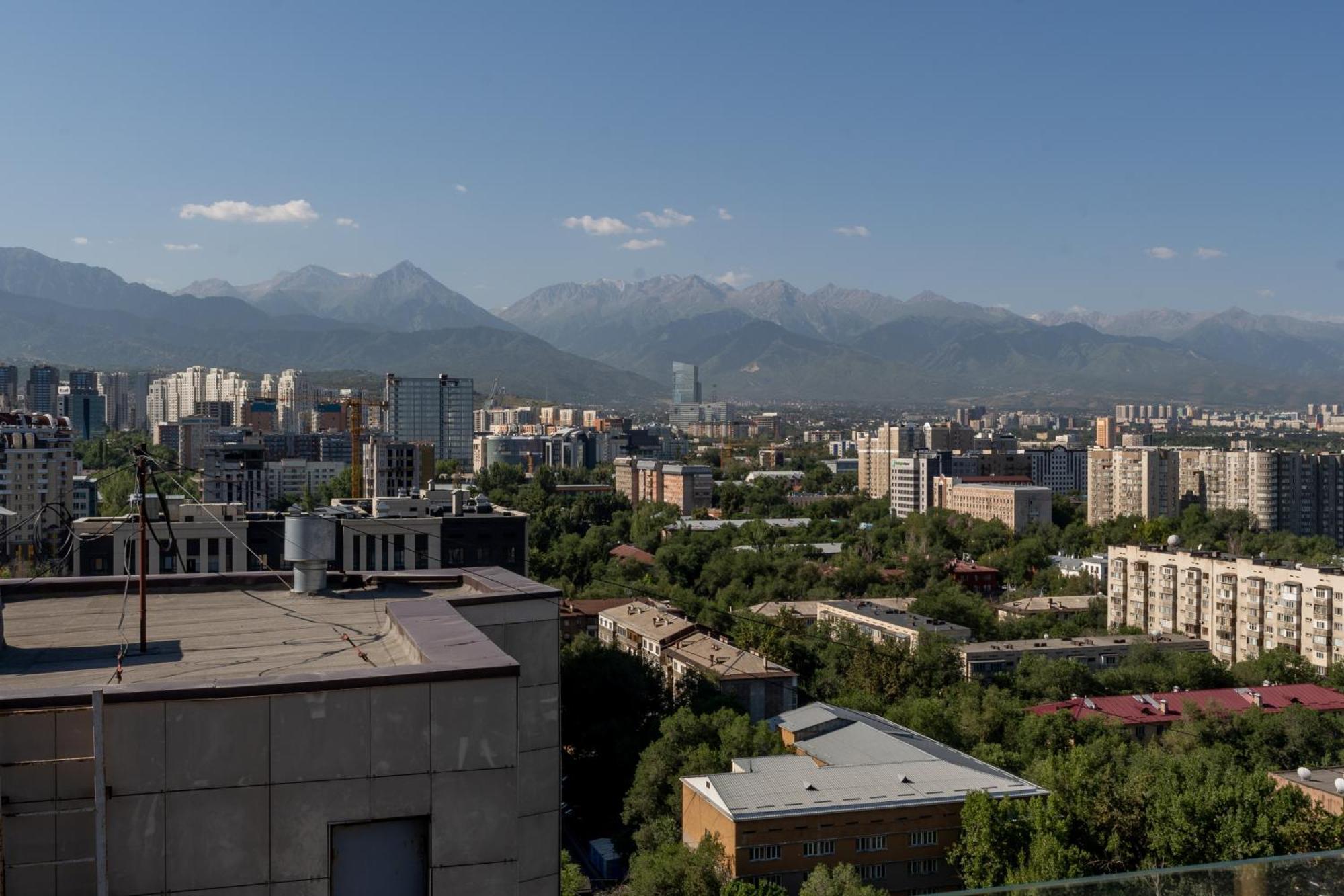 Reikartz Sky Almaty Hotel Exterior photo